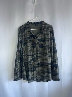 Sanctuary Women's Camo Button-Down Shirt - Olive Green